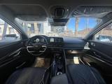 Hyundai Elantra 2022 года за 9 500 000 тг. в Шымкент – фото 3