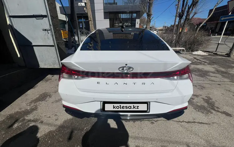 Hyundai Elantra 2022 года за 11 300 000 тг. в Шымкент