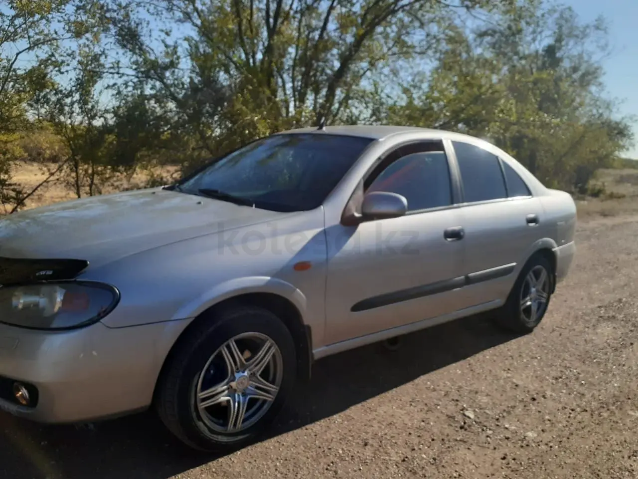 Nissan Almera, 2004