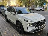 Hyundai Santa Fe 2023 года за 17 300 000 тг. в Алматы – фото 2