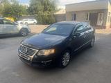 Volkswagen Passat 2005 года за 4 000 000 тг. в Алматы – фото 5