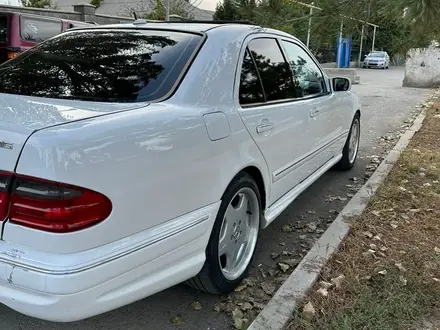 Mercedes-Benz E 55 AMG 2001 года за 8 000 000 тг. в Алматы – фото 10