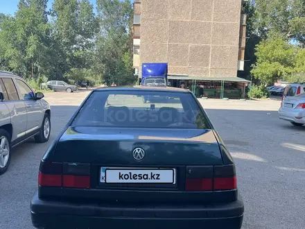 Volkswagen Vento 1996 года за 1 400 000 тг. в Караганда