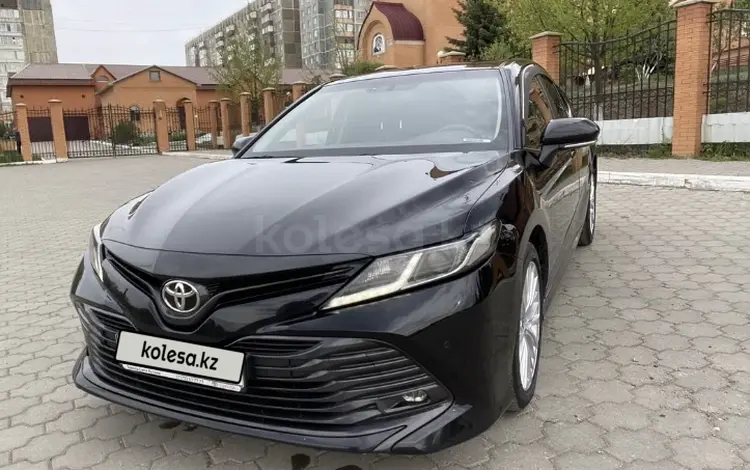 Toyota Camry 2020 года за 12 000 000 тг. в Караганда