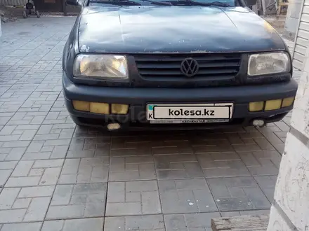 Volkswagen Vento 1993 года за 650 000 тг. в Алматы