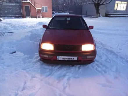 Volkswagen Vento 1993 года за 1 800 000 тг. в Алматы – фото 6