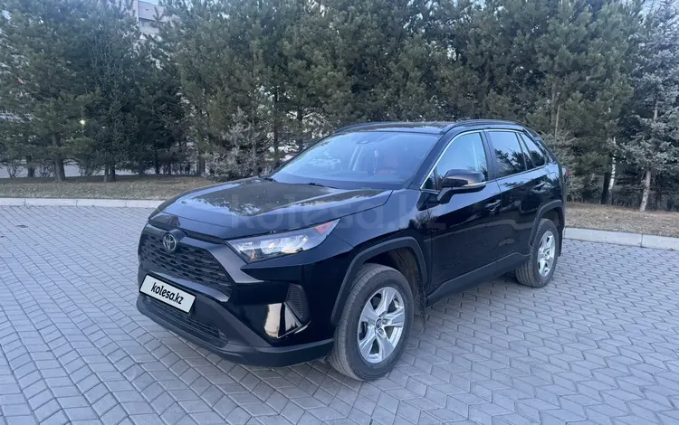 Toyota RAV4 2019 года за 15 500 000 тг. в Усть-Каменогорск
