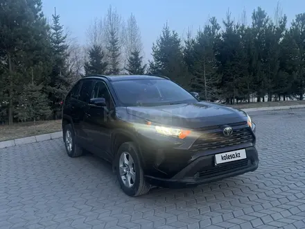 Toyota RAV4 2019 года за 15 500 000 тг. в Усть-Каменогорск – фото 5