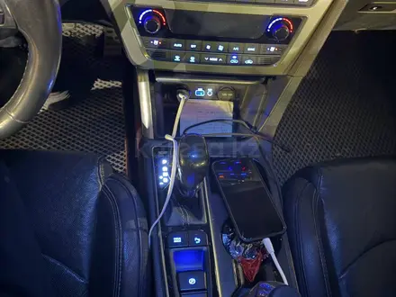 Hyundai Sonata 2015 года за 3 000 000 тг. в Караганда – фото 12