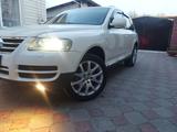 Volkswagen Touareg 2006 года за 6 500 000 тг. в Алматы