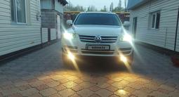 Volkswagen Touareg 2006 года за 7 000 000 тг. в Алматы – фото 3