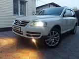 Volkswagen Touareg 2006 года за 7 000 000 тг. в Алматы – фото 4