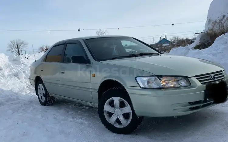 Toyota Camry 2001 года за 2 600 000 тг. в Астана