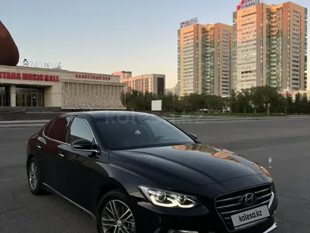 Hyundai Grandeur 2017 года за 10 000 000 тг. в Астана