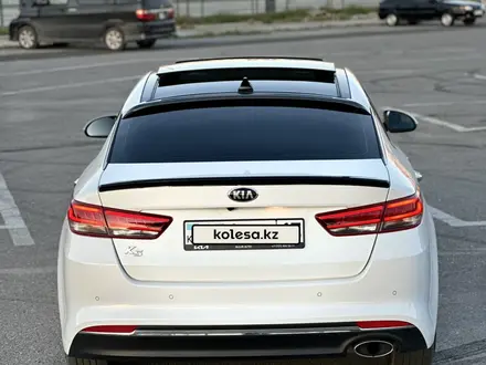 Kia K5 2017 года за 8 700 000 тг. в Алматы – фото 3