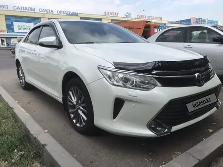 Toyota Camry 2017 года за 10 800 000 тг. в Алматы – фото 4