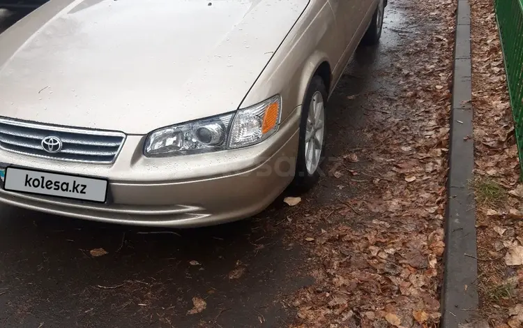 Toyota Camry 2001 годаүшін3 600 000 тг. в Астана