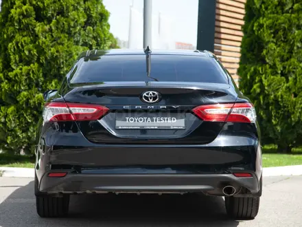 Toyota Camry 2019 года за 14 290 000 тг. в Алматы – фото 5