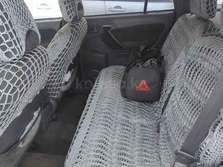 Toyota RAV4 2002 года за 3 500 000 тг. в Караганда – фото 6