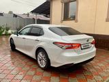 Toyota Camry 2019 годаfor15 350 000 тг. в Алматы – фото 2