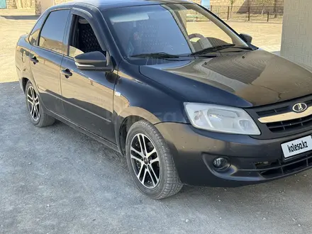 ВАЗ (Lada) Granta 2190 2013 года за 2 700 000 тг. в Актау – фото 2