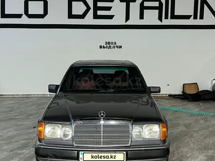 Mercedes-Benz E 230 1992 года за 1 800 000 тг. в Шымкент – фото 4