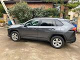 Toyota RAV4 2021 годаfor16 200 000 тг. в Астана – фото 5