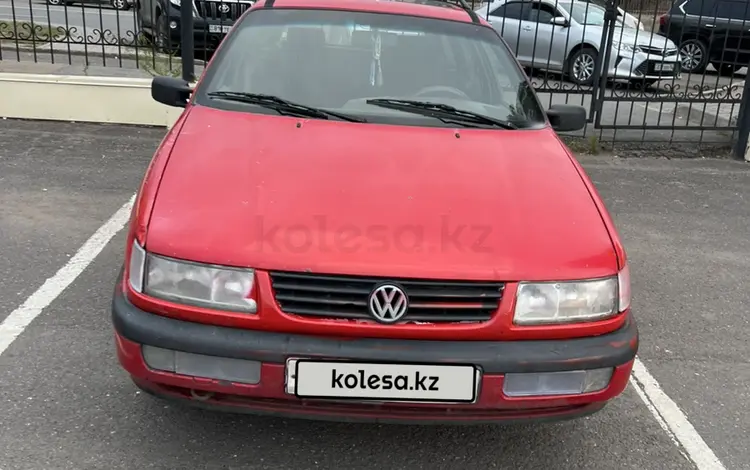 Volkswagen Passat 1993 годаүшін1 500 000 тг. в Караганда