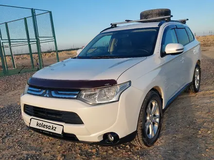 Mitsubishi Outlander 2013 года за 9 000 000 тг. в Актау – фото 2