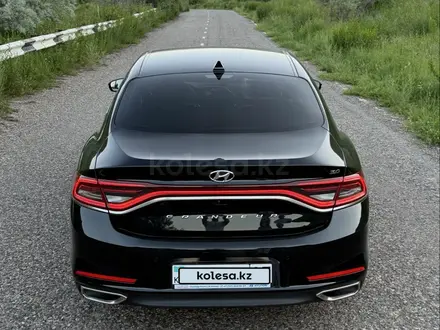 Hyundai Grandeur 2017 года за 11 500 000 тг. в Алматы – фото 2