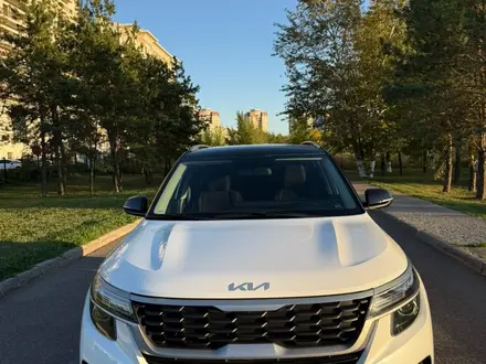Kia Seltos 2023 года за 11 000 000 тг. в Астана – фото 2