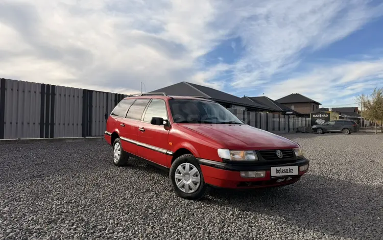 Volkswagen Passat 1994 годаүшін1 400 000 тг. в Караганда