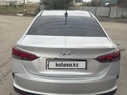 Hyundai Accent 2021 года за 7 800 000 тг. в Костанай – фото 3