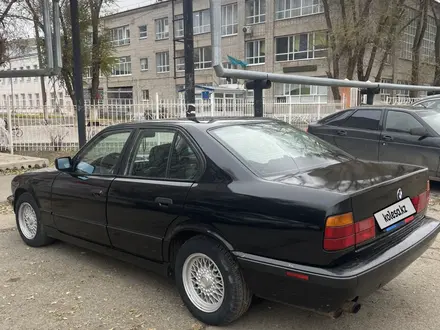 BMW 520 1992 года за 1 800 000 тг. в Уральск – фото 3