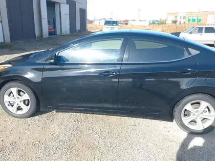 Hyundai Elantra 2015 года за 3 500 000 тг. в Атырау – фото 6