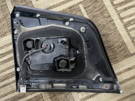 Туманка габарит плафон задний правый на бампер за 7 000 тг. в Алматы – фото 5