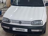 Volkswagen Golf 1993 годаүшін1 500 000 тг. в Рудный