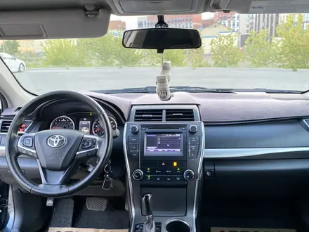 Toyota Camry 2015 года за 9 200 000 тг. в Атырау – фото 9