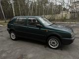 Volkswagen Golf 1995 года за 1 190 000 тг. в Астана – фото 2