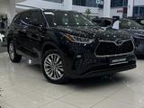 Toyota Highlander Luxe 2023 года за 35 050 000 тг. в Астана – фото 4