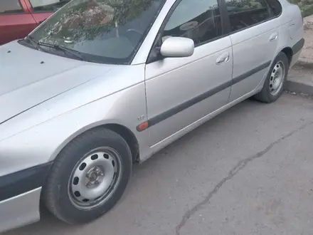 Toyota Avensis 1999 года за 2 130 000 тг. в Астана – фото 3