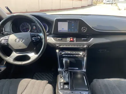 Hyundai Grandeur 2018 года за 12 000 000 тг. в Шымкент – фото 17