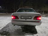 Mercedes-Benz E 200 1995 годаүшін1 600 000 тг. в Алматы – фото 4