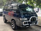 Mitsubishi Delica 1995 годаfor5 300 000 тг. в Алматы