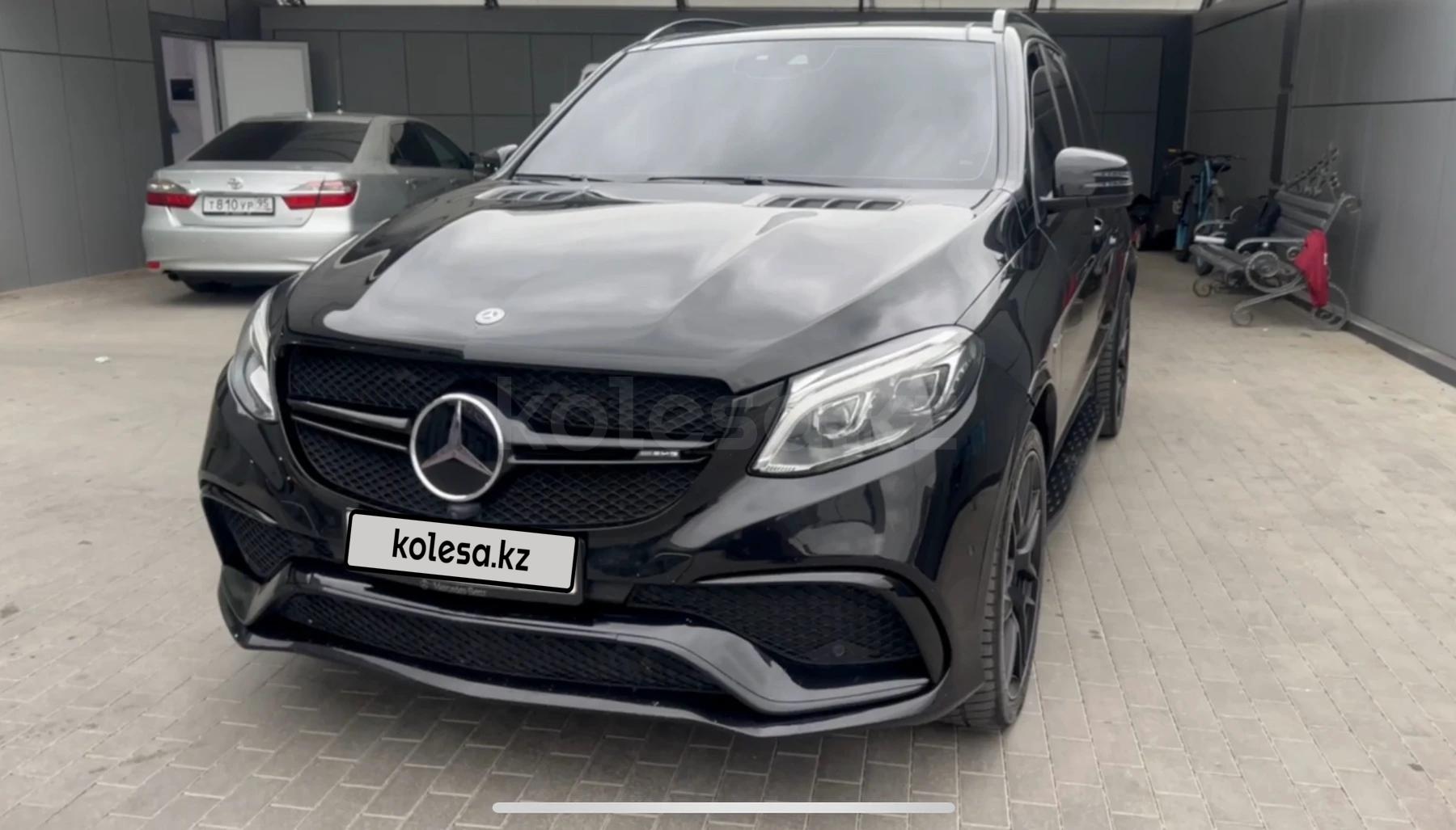 Mercedes-Benz GLE 400 2016 г.