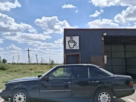 Mercedes-Benz E 230 1990 года за 1 000 000 тг. в Караганда – фото 2
