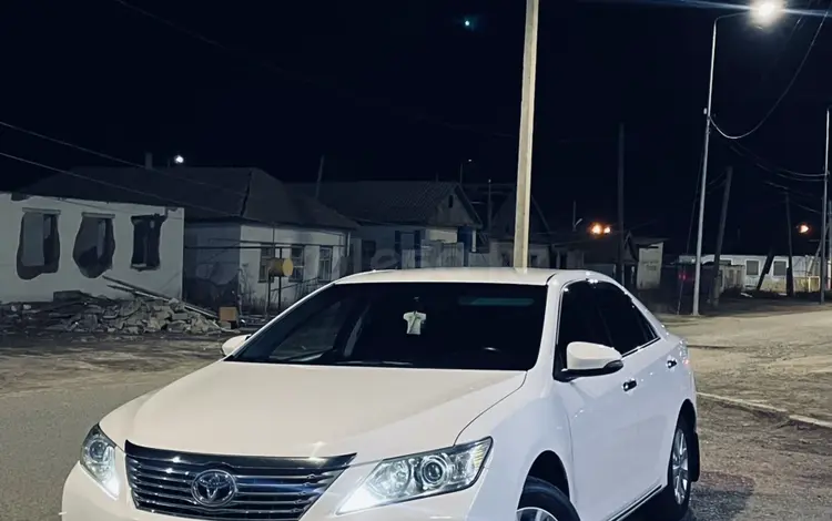 Toyota Camry 2013 года за 7 600 000 тг. в Атырау