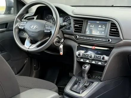 Hyundai Elantra 2021 года за 7 300 000 тг. в Астана – фото 2
