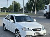 Daewoo Gentra 2014 года за 3 400 000 тг. в Шымкент – фото 2