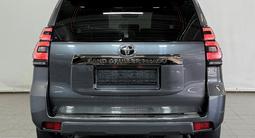 Toyota Land Cruiser Prado Prestige 2022 года за 32 600 000 тг. в Астана – фото 4